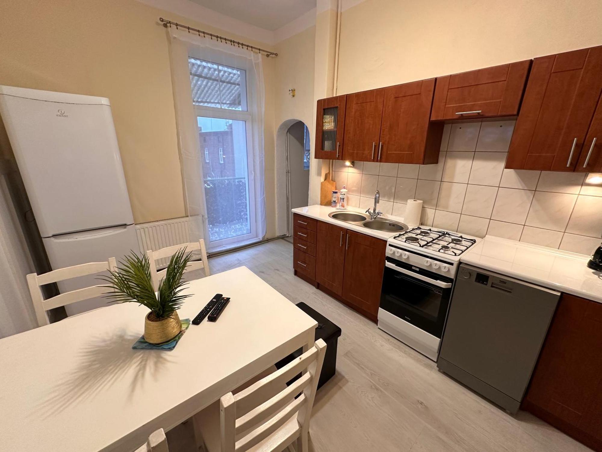 Apartamenty Ktw Central Station Κατοβίτσε Εξωτερικό φωτογραφία