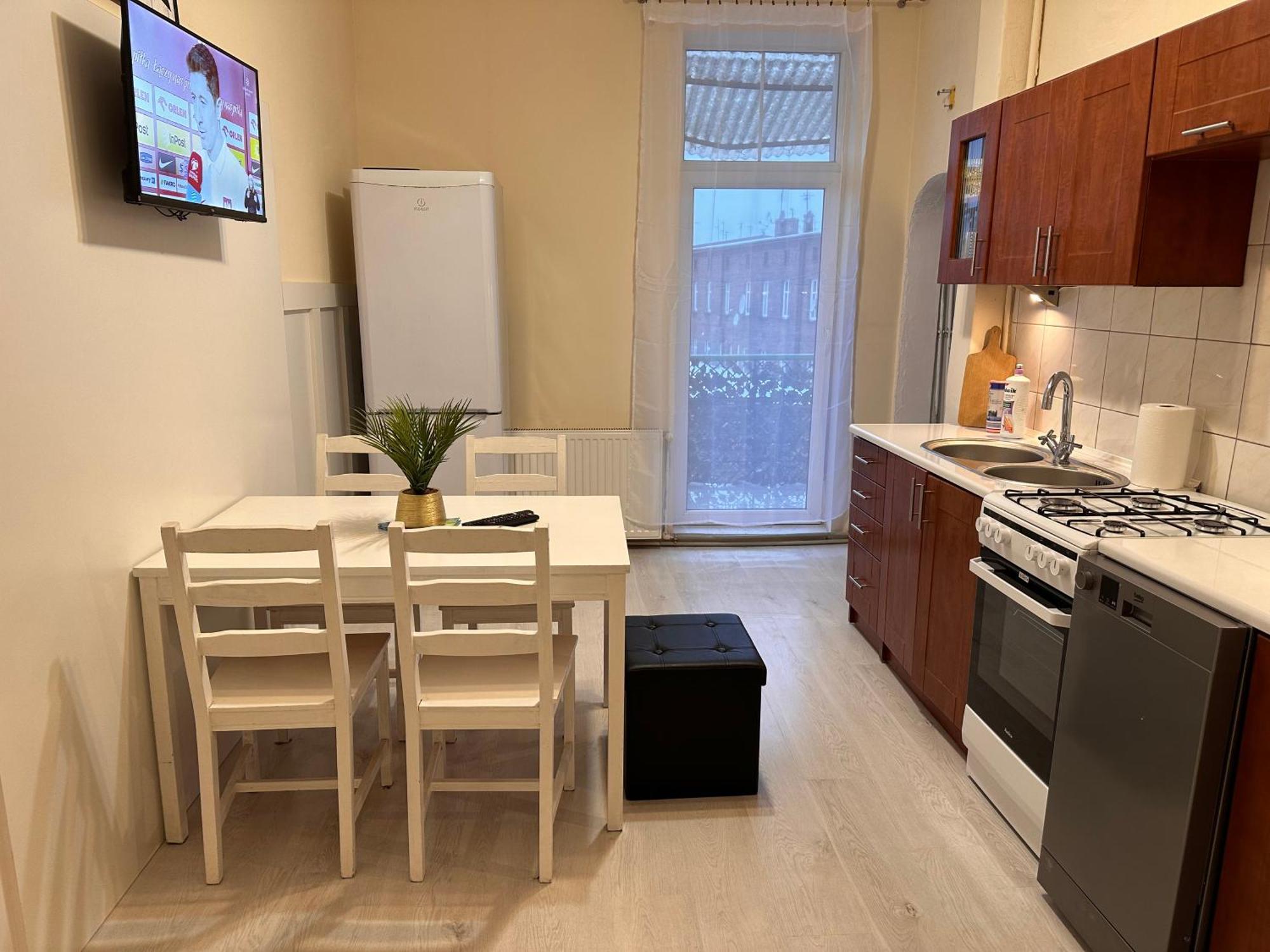 Apartamenty Ktw Central Station Κατοβίτσε Εξωτερικό φωτογραφία