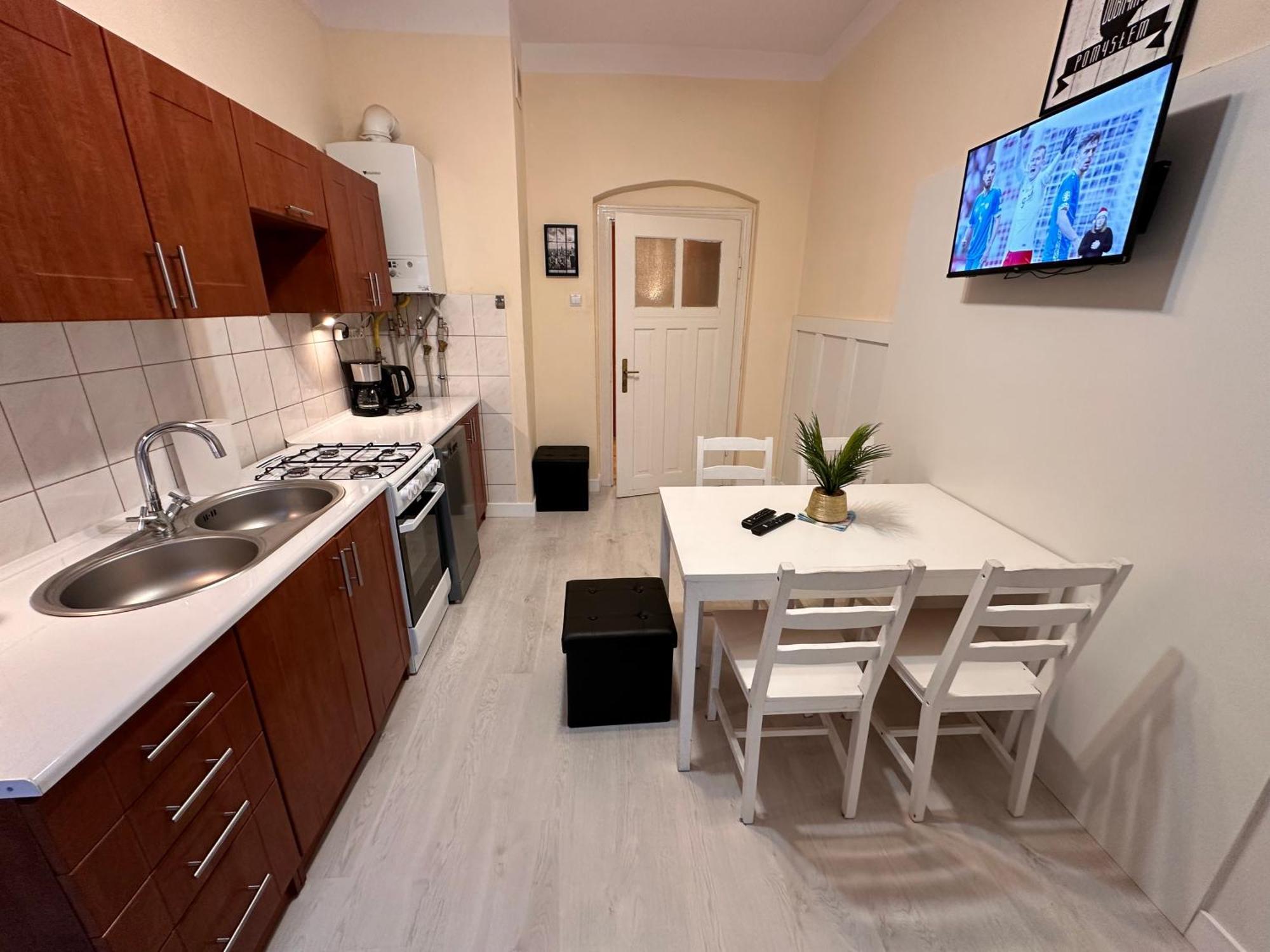 Apartamenty Ktw Central Station Κατοβίτσε Εξωτερικό φωτογραφία