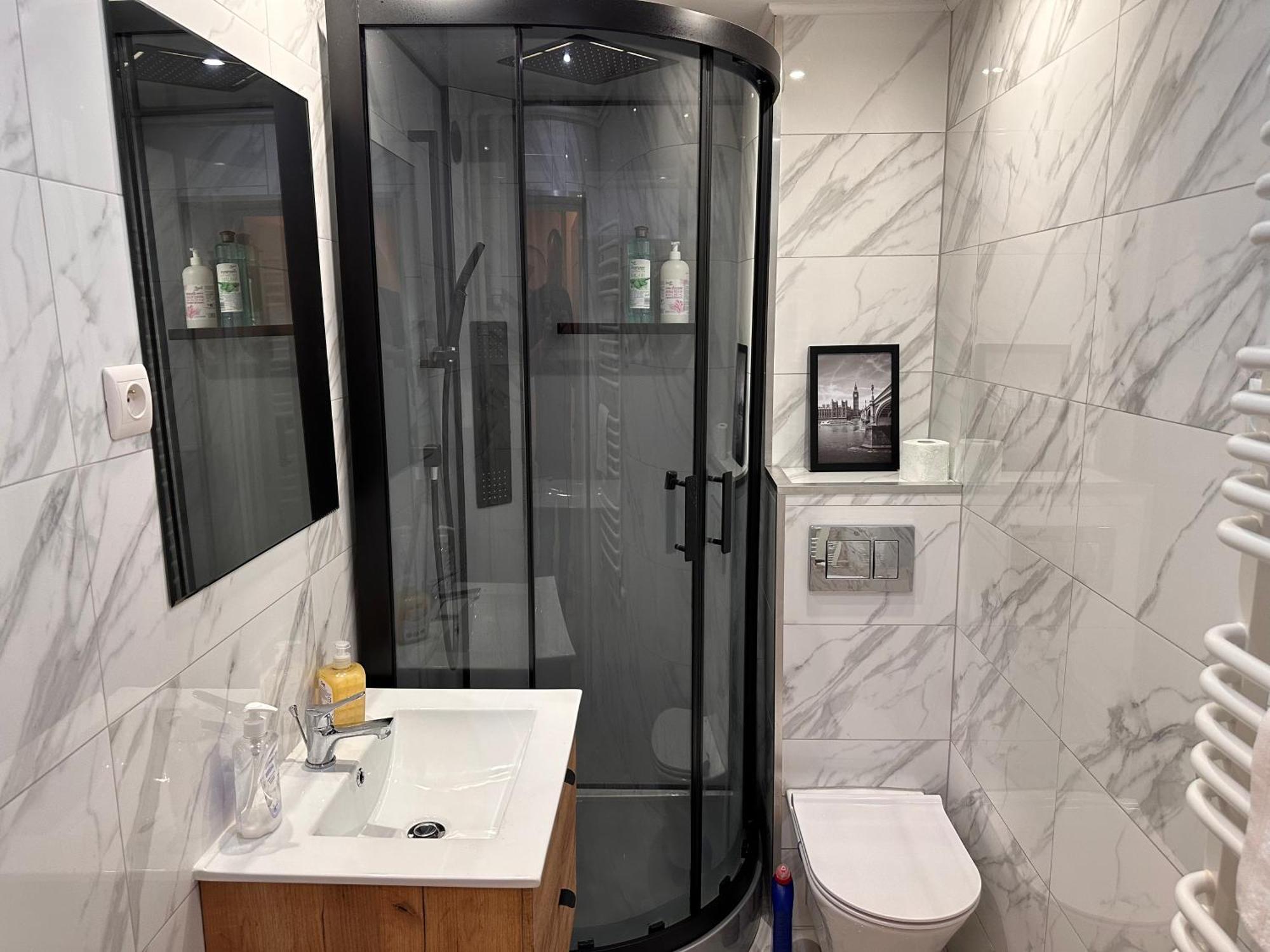 Apartamenty Ktw Central Station Κατοβίτσε Εξωτερικό φωτογραφία